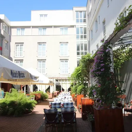 Отель Mercure Plaza Магдебург
