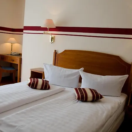 Mercure Plaza Hotel