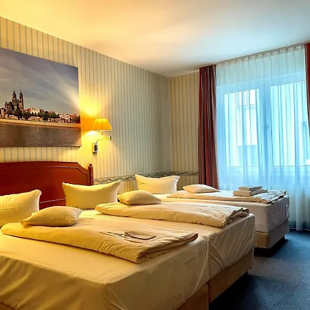 Mercure Plaza Отель Магдебург