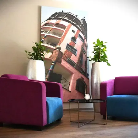 Mercure Plaza Hotel 4*