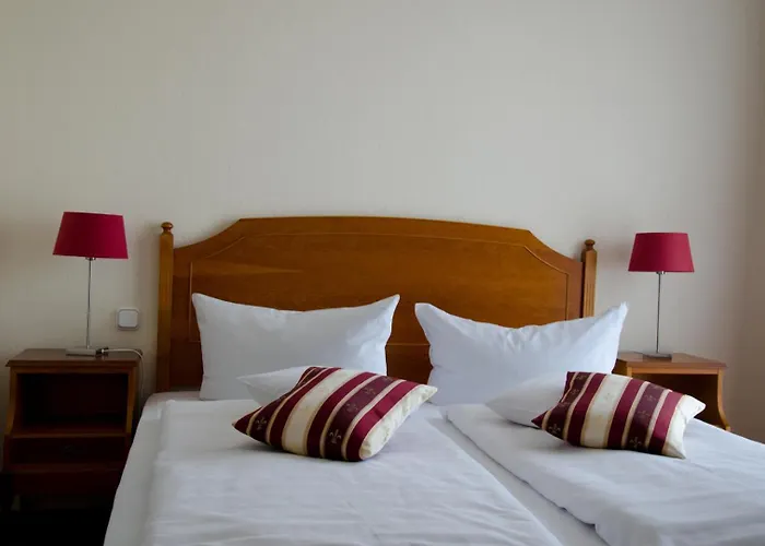 Отель Mercure Plaza