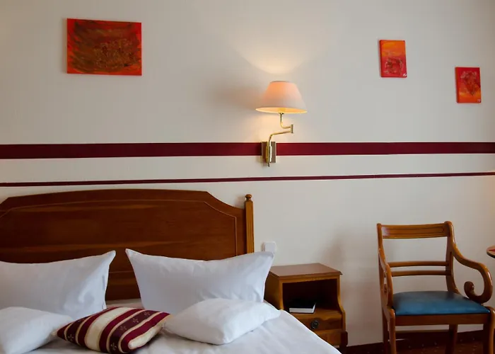 Mercure Plaza Отель