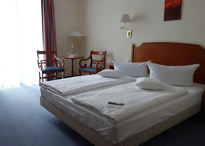 Отель Mercure Plaza